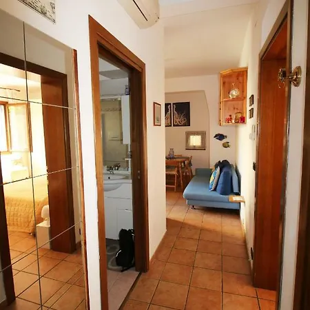 Al Ponte Del Batelo Apartment